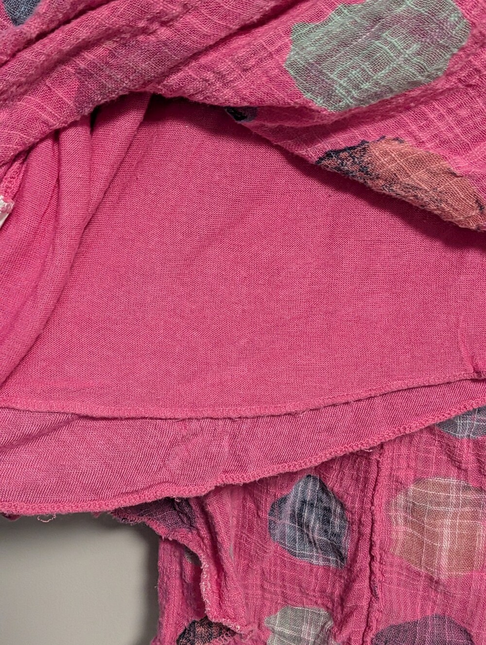 Made In Italy Gauzy Tank Top With Large Polka Dots Detail. Scooped Raw Hems. - Picture 5 of 7